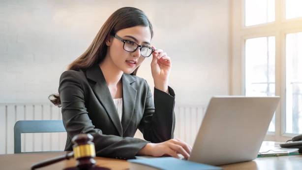Darba devēja iniciēta darba līguma uzteikšana