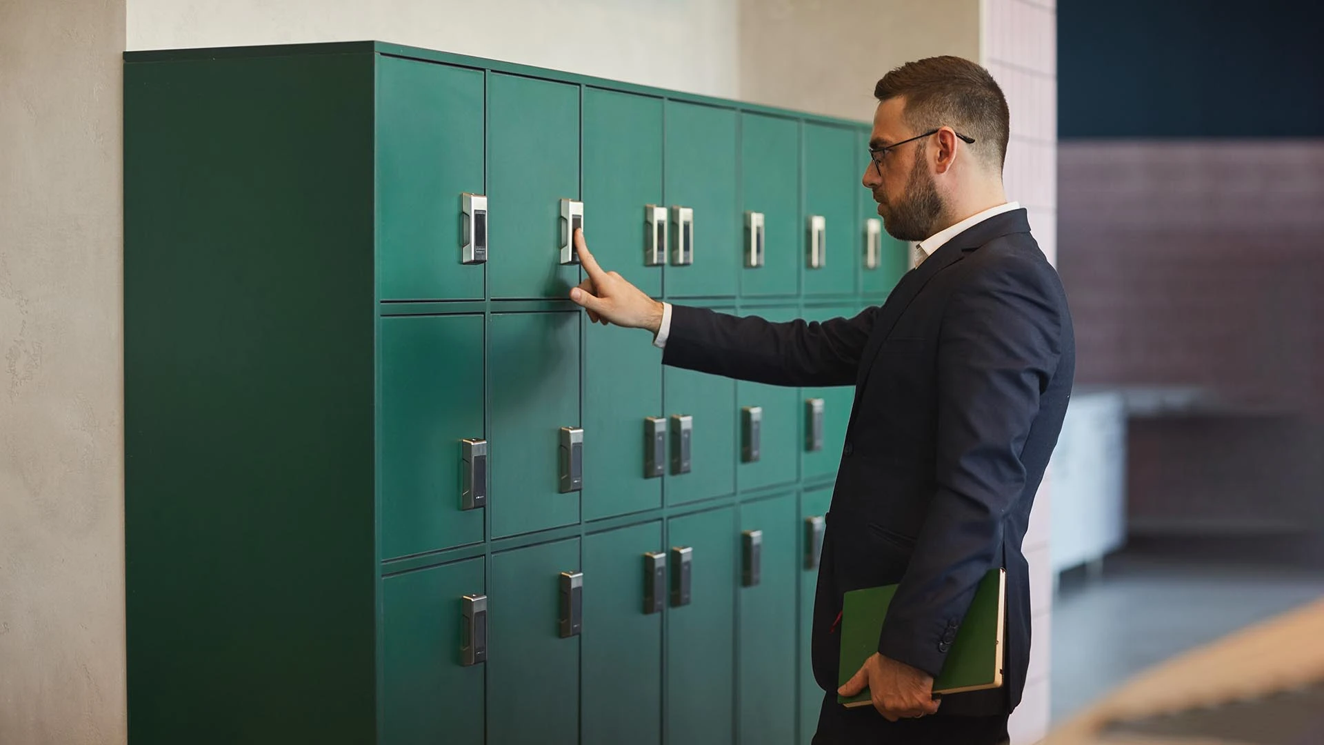 Pamatojums darbinieka atstādināšanai ilgāk par trim mēnešiem