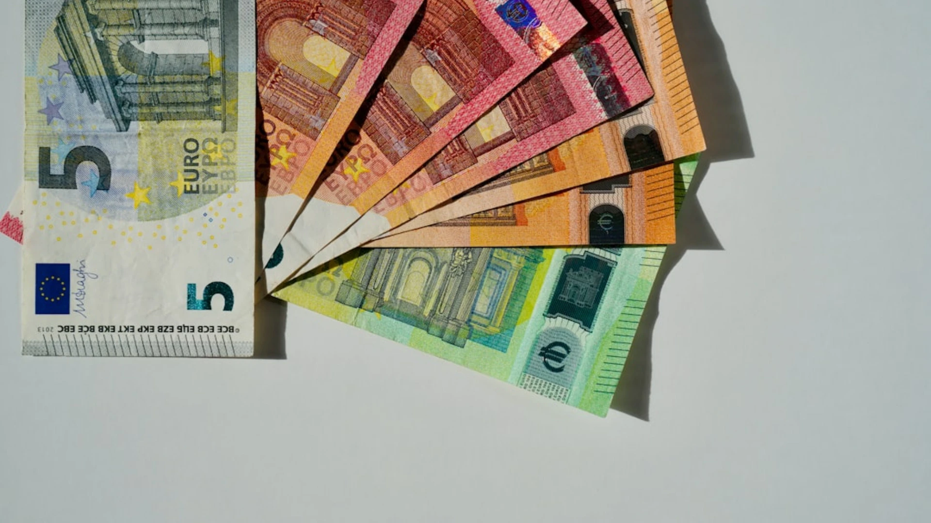 Būtiski samazināsies parāda piedziņas lietu ieturējumu summas