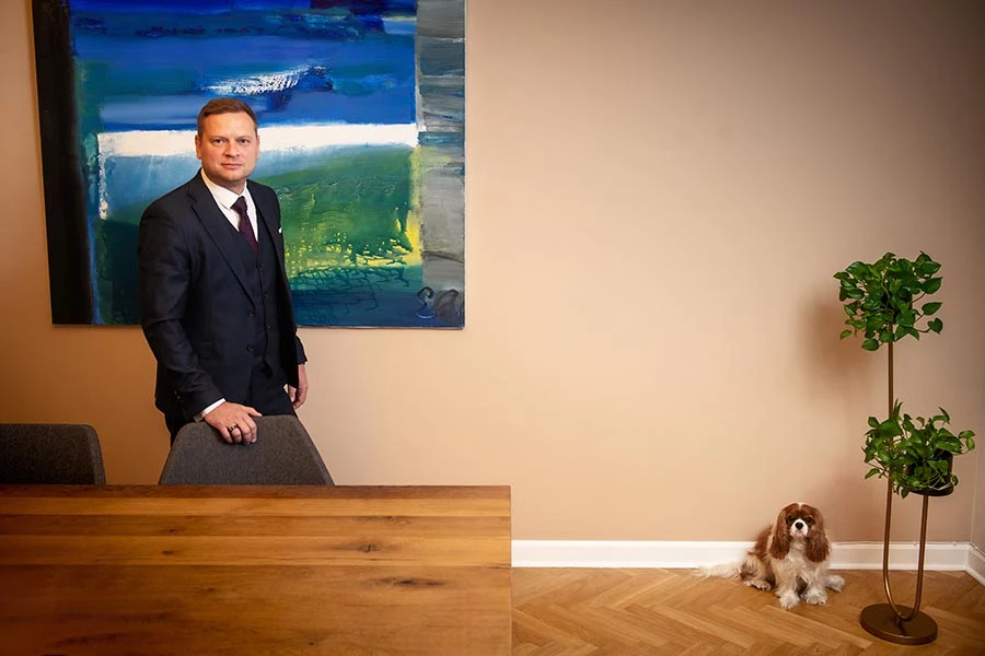 Ārpakalpojuma grāmatvežu tirgus — sadrumstalots, bet konsolidējas