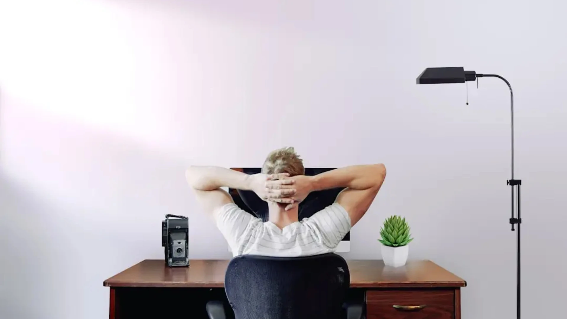 Vai uzņēmums var atprasīt no personas nodokļus, kas samaksāti par viņu VID?