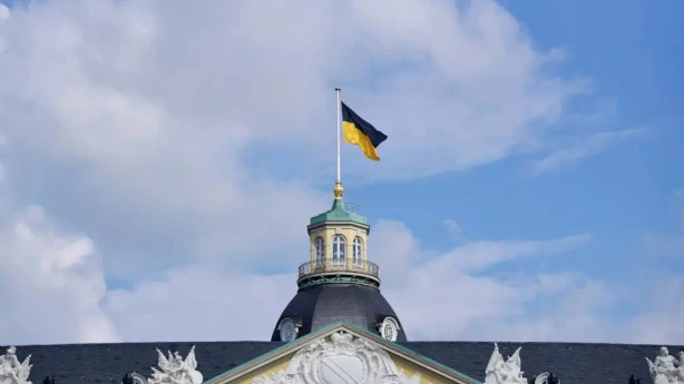 Latvija plāno atzīt juridisko spēku ar Ukrainas e-parakstu parakstītiem dokumentiem