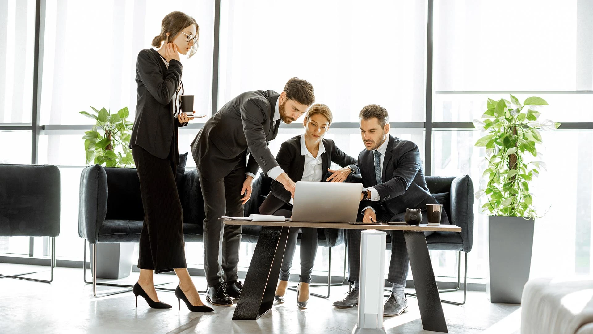 Kā noformēt, parakstīt un apstiprināt gada pārskatu?