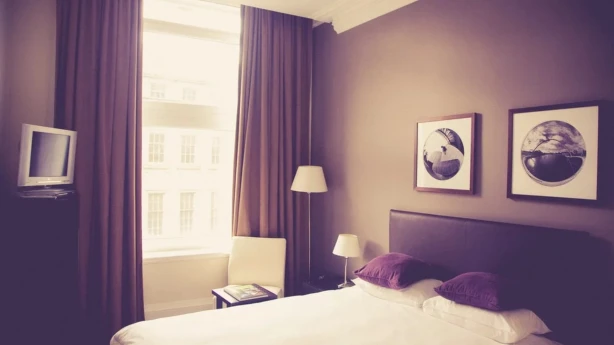 Kāda PVN likme piemērojama, ja viesnīca izīrē apartamentus ilgtermiņā?