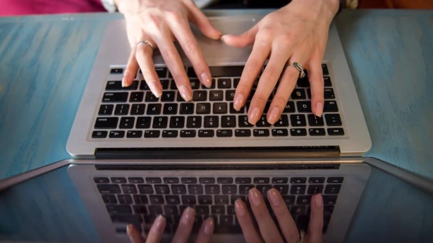 Kā precizēt valsts amatpersonas deklarāciju