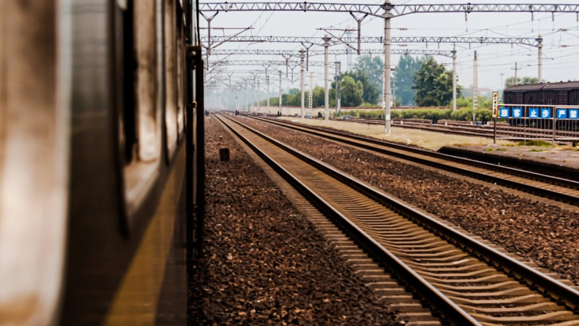 Gaidāmas izmaiņas ievešanas kopsavilkuma deklarāciju iesniegšanā par autotransporta un dzelzceļa kravām