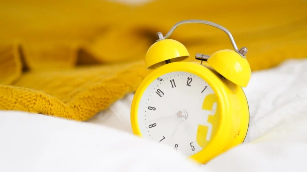 Naktī uz 30. martu notiks pāreja uz vasaras laiku