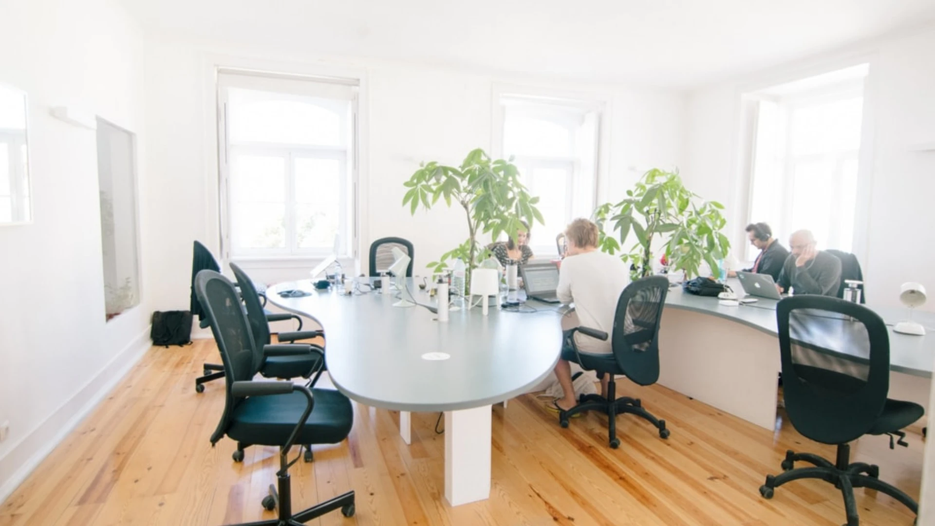 Publiskas personas varēs atcelt vai samazināt telpu nomas maksu krīzes skartiem uzņēmumiem