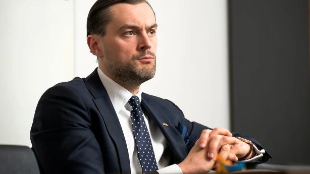 Altum prioritāte – lai uzņēmumi atsāktu darbu!