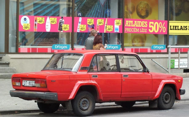 Paplašina ielu tirdzniecības iespējas Rīgā