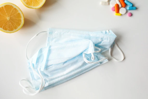 Rosinās mainīt darba devēju un valsts atbildību slimības naudas izmaksas nodrošināšanā