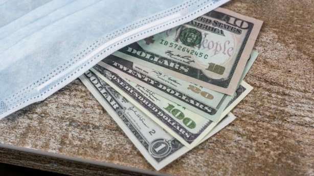 Mākslas, izklaides un atpūtas nozarēs strādājošie uzņēmēji varēs pretendēt uz valsts aizdevumu un grantu