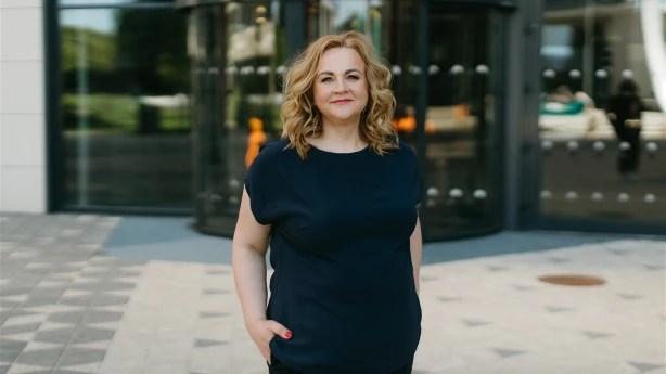 Grāmatveža un vadītāja sadarbība un profesijas prestižs