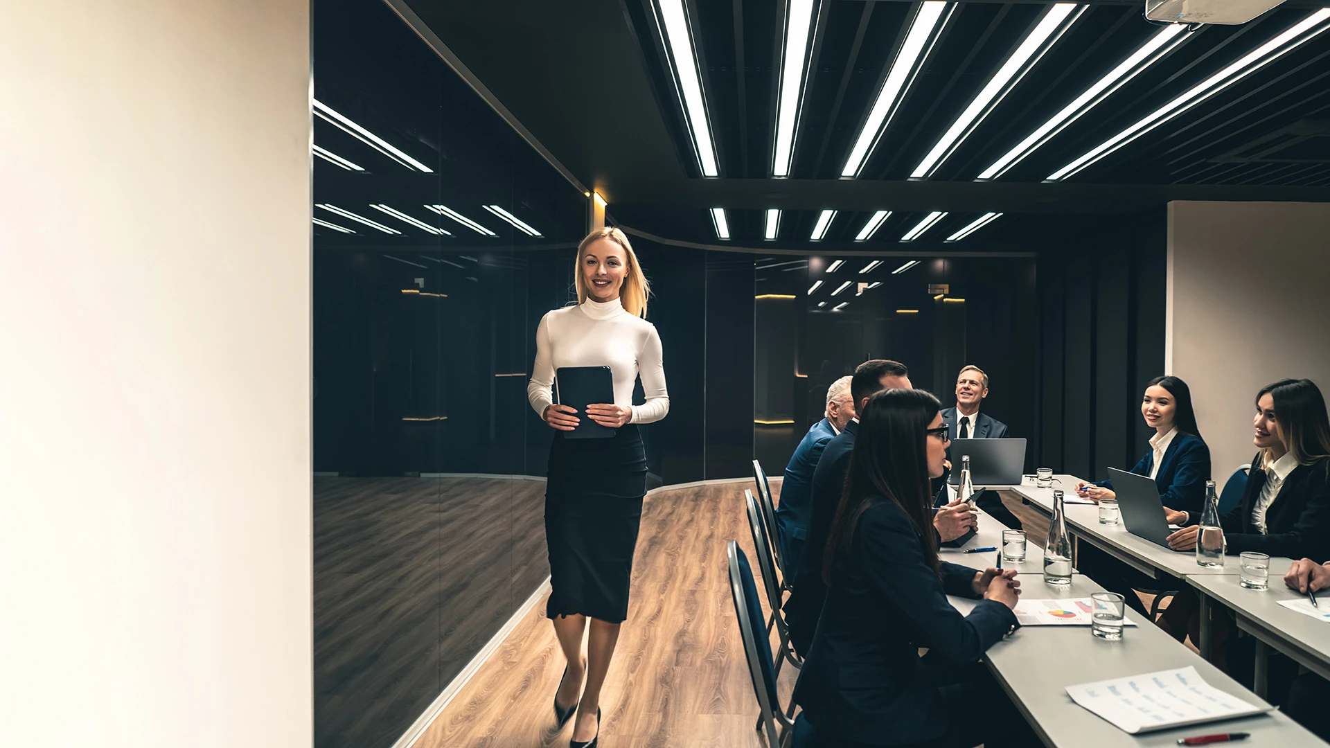 Ja valdes loceklis ir gan darba ņēmējs, gan dalībnieks