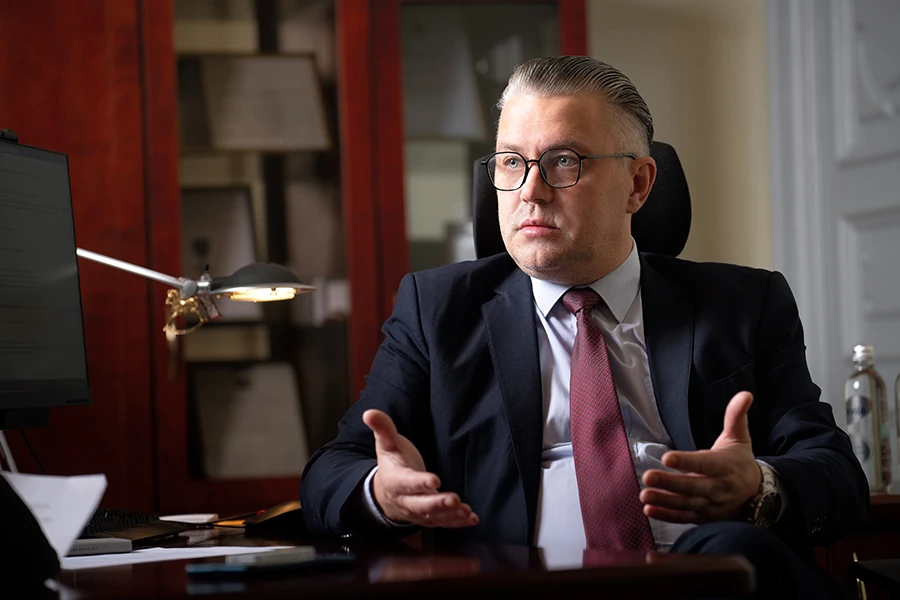 Tiesībsardzē – kā tilts un kā sargsuns