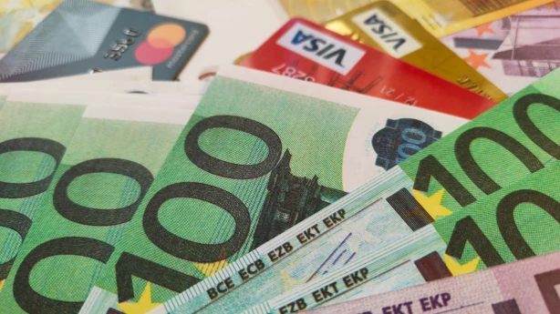 Uzņēmēji aicina neizsludināt Saeimā esošo likumu kredītņēmēju atbalstam