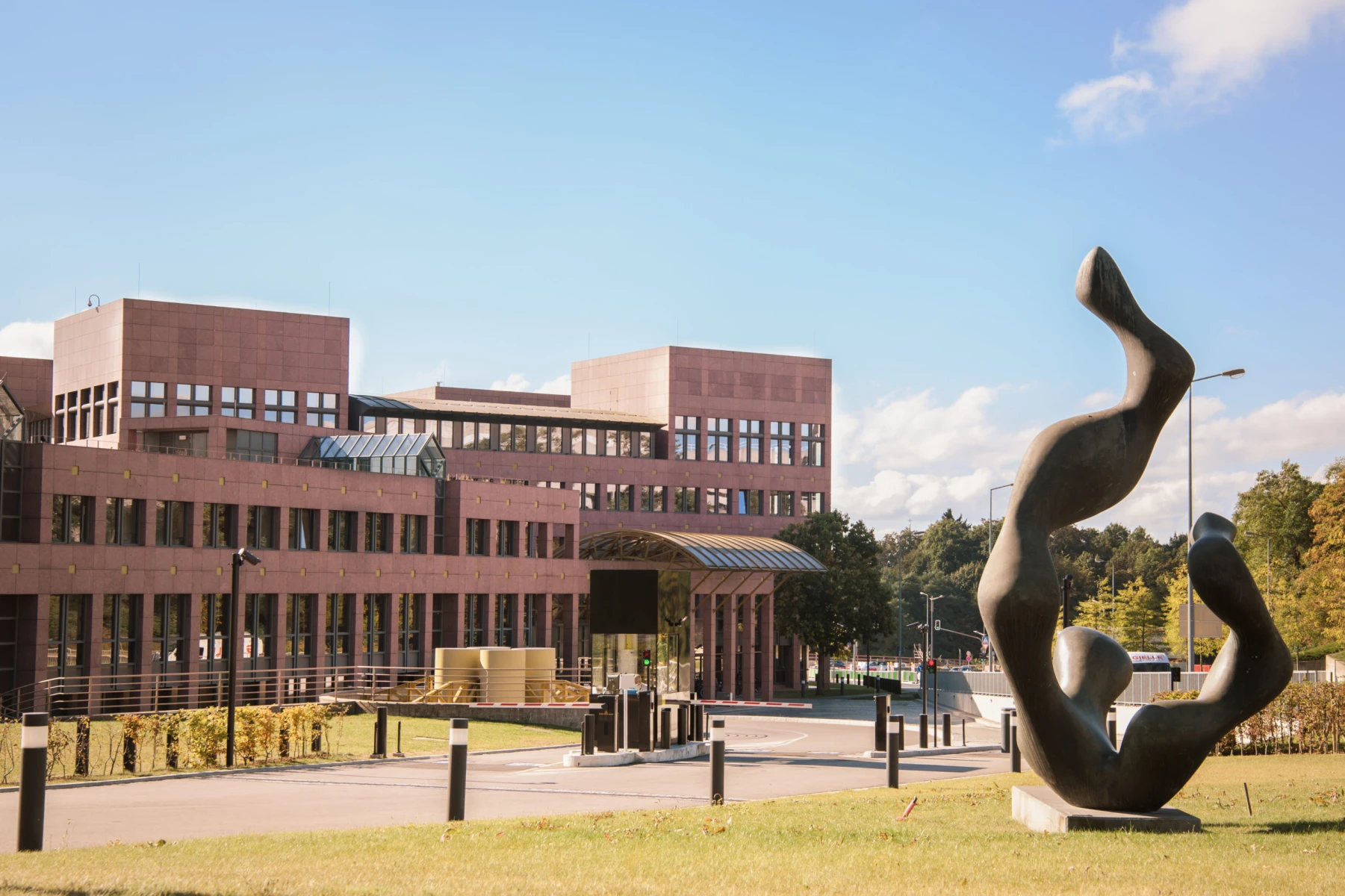 Valsts atbalsta ieviešana nevar notikt ar tiesas nolēmumu