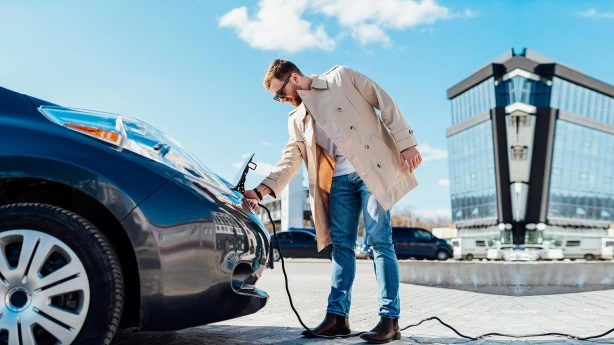 Elektromobiļi uzņēmuma finanšu un nodokļu uzskaitē