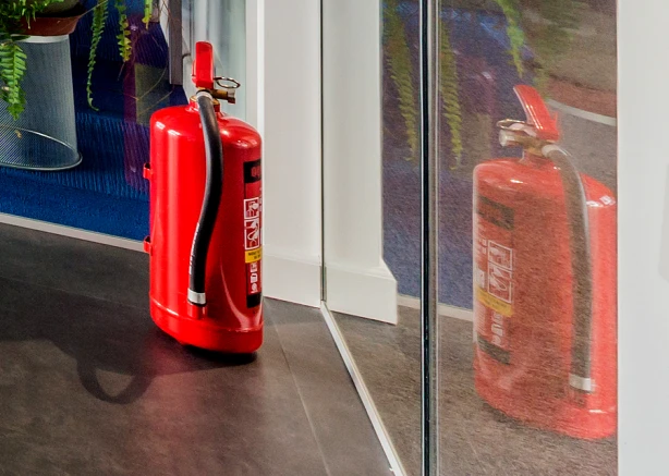 Darba devēji līdz janvāra beigām var pieteikties palīdzībai darba aizsardzības jomā