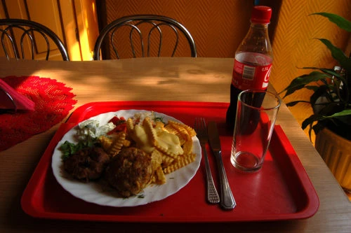 Samazināto PVN likmi daļai ēdināšanas uzņēmumu aicina piemērot jau no nākamā gada