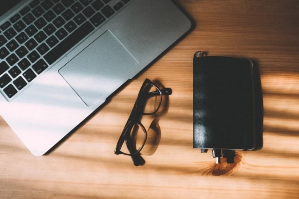 Ienākumu deklarācijas no 2021. gada varēs iesniegt tikai elektroniski