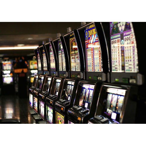 Plāno centralizēti uzraudzīt azartspēļu automātus