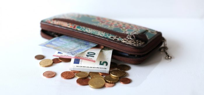 Kādi būs sociālo iemaksu risinājumi par personām, kuru kopējie ienākumi ceturksnī nesasniedz 1500 eiro?