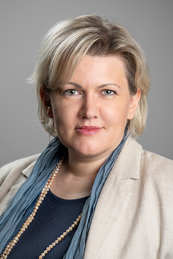 Laila Kelmere, praktizējoša grāmatvede, Latvijas Lauksaimniecības universitātes vieslektore, Grāmatvedības un finanšu koledžas docente