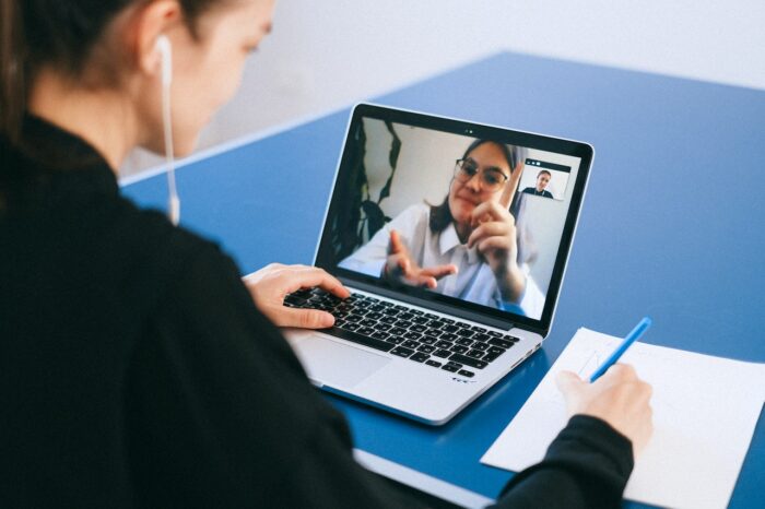 Paplašinātas iespējas saņemt VID, VSAA un VZD attālinātu un personalizētu video konsultāciju