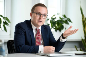 Paulis Iļjenkovs, Finanšu izlūkošanas dienesta Stratēģiskās analīzes nodaļas vadītājs