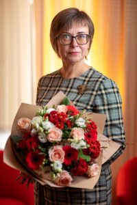 Linda Puriņa,Latvijas Lauku konsultāciju un izglītības centra Grāmatvedības un finanšu nodaļas vadītāja, grāmatvedības eksperte, balvas «Par mūža ieguldījumu» ieguvēja