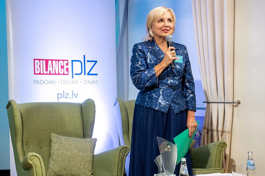 Vita Zariņa, žurnāla Bilances galvenā redaktore paziņo Gada Grāmatvedis 2025 titula ieguvēju